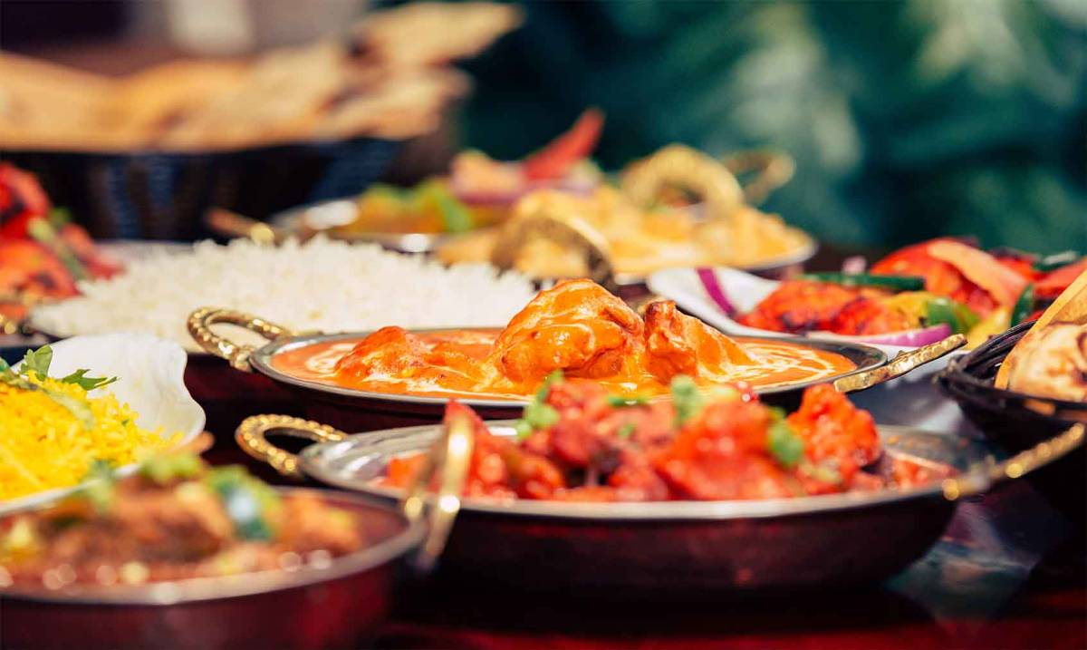 Enjoy scrumptious and delectable Indian cuisine from Happy Corner!